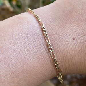 14K Yellow Gold Figaro Bracelet